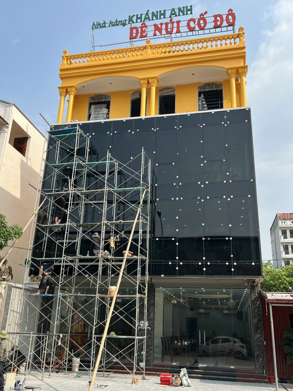 thi công cửa nhôm kính cao cấp tại Ninh Bình